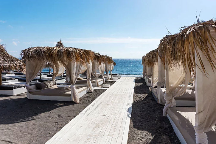 perivolos beach